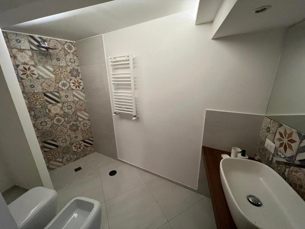 Alloggio Incantevole A Napoli : Maison Mj Exteriör bild